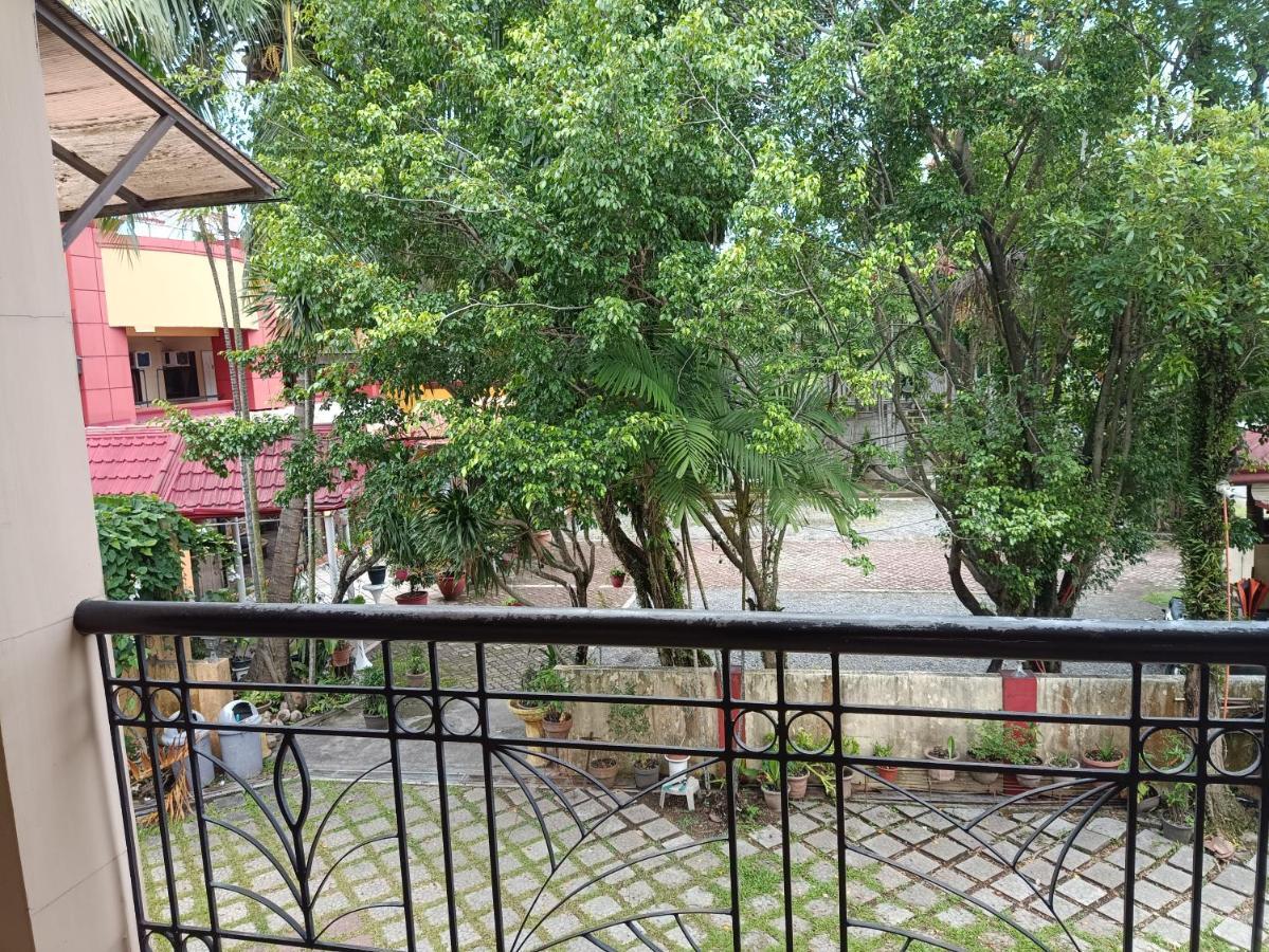 Golden Belle Apartelle And Suites Davao Bagian luar foto