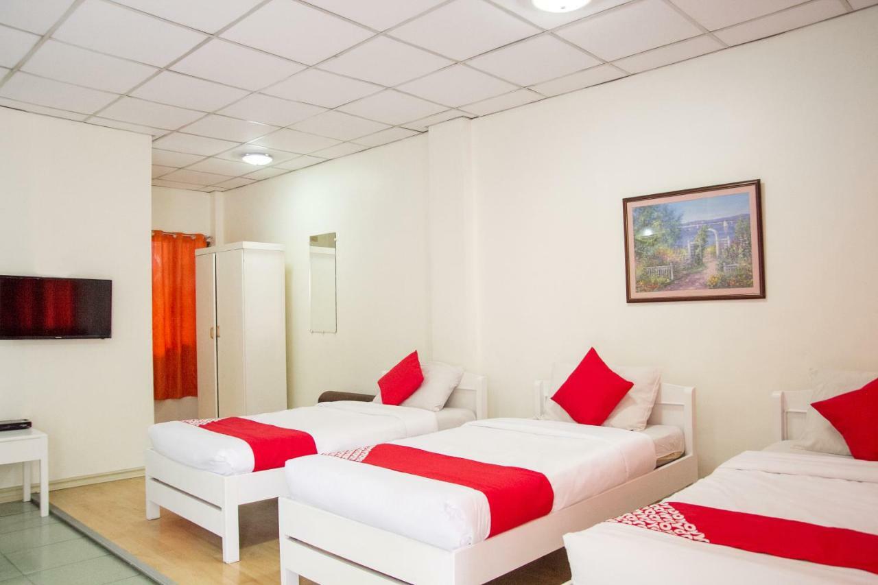 Golden Belle Apartelle And Suites Davao Bagian luar foto