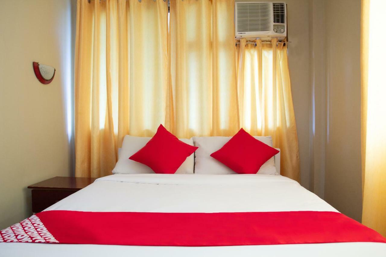 Golden Belle Apartelle And Suites Davao Bagian luar foto