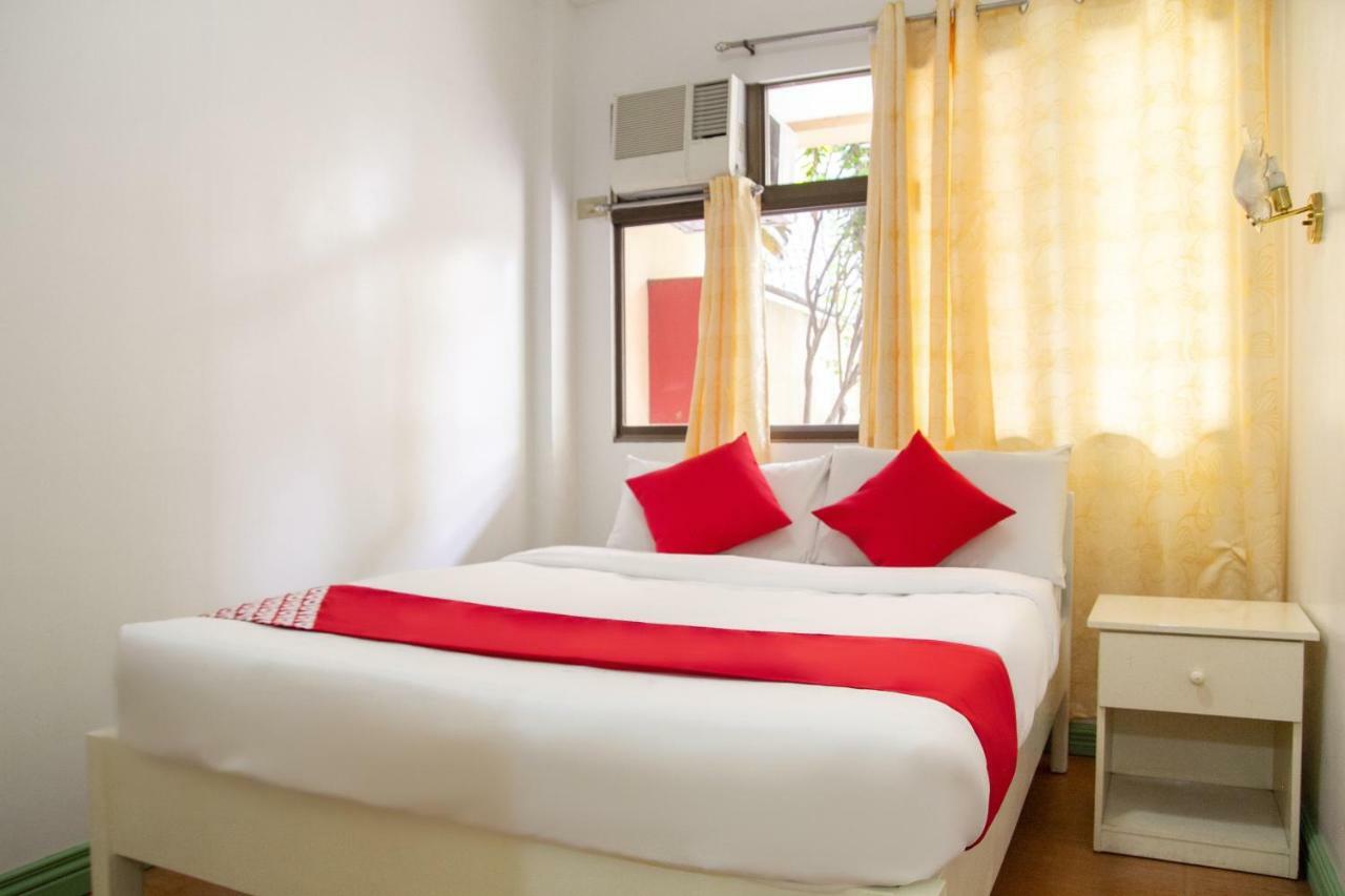 Golden Belle Apartelle And Suites Davao Bagian luar foto