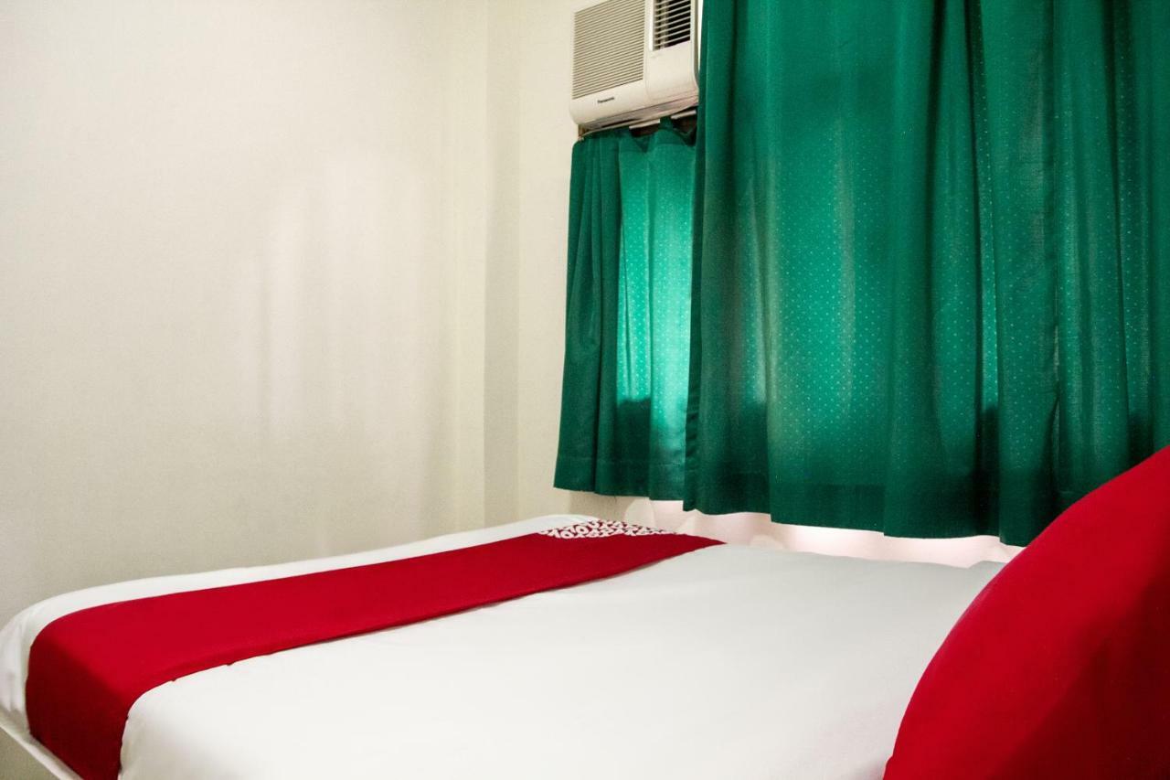 Golden Belle Apartelle And Suites Davao Bagian luar foto