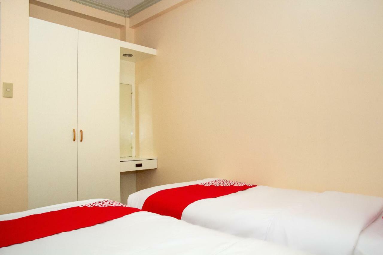 Golden Belle Apartelle And Suites Davao Bagian luar foto
