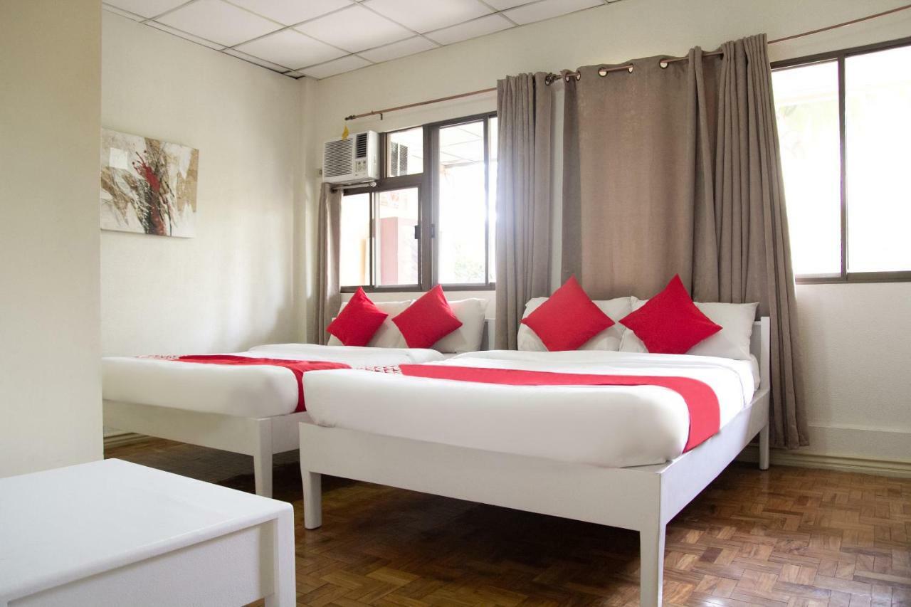 Golden Belle Apartelle And Suites Davao Bagian luar foto
